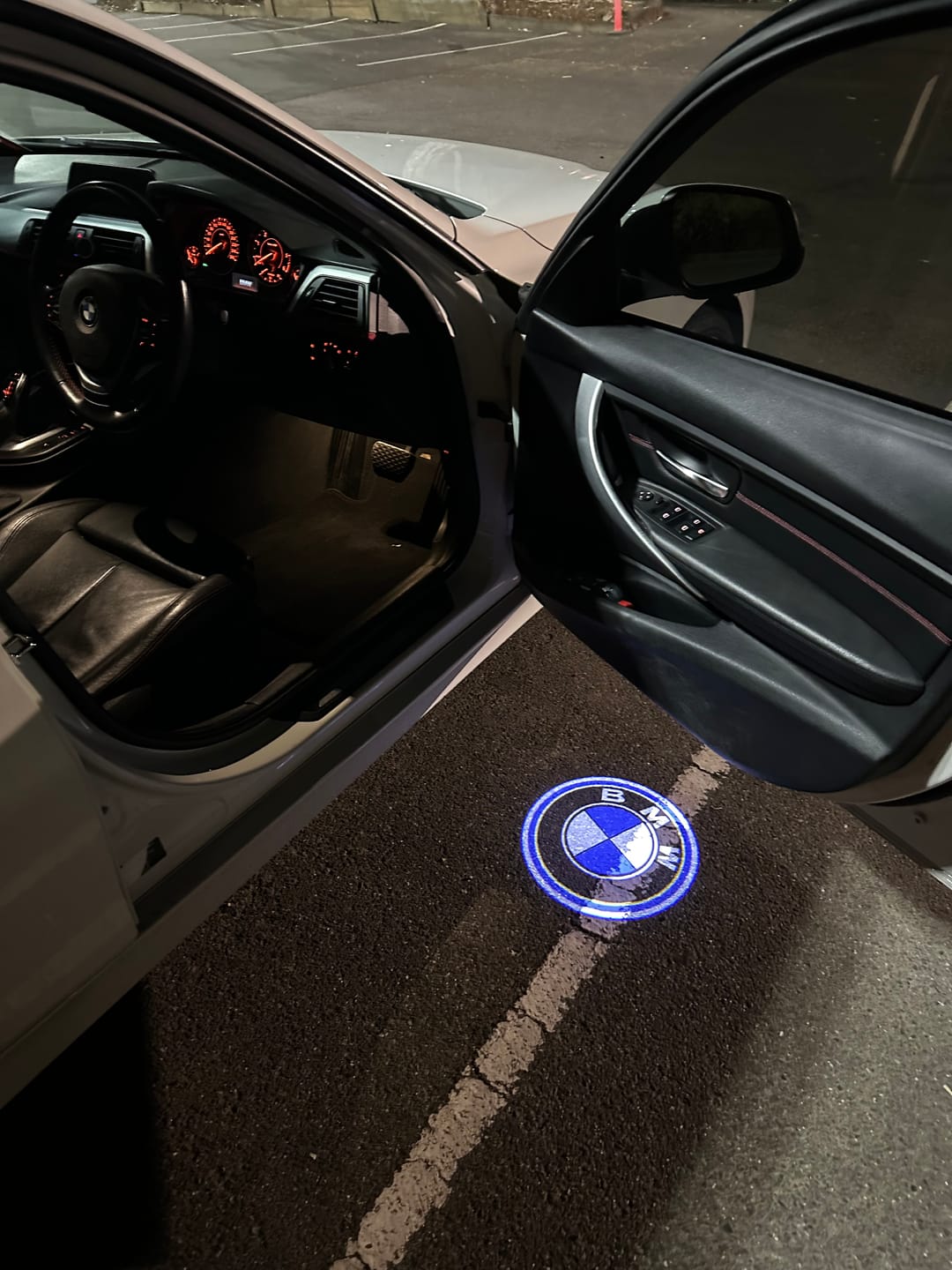 Customer photo review of EuroLuxe BMW LED Car Door Welcome Logo Shadow Lights | E/F Chassis