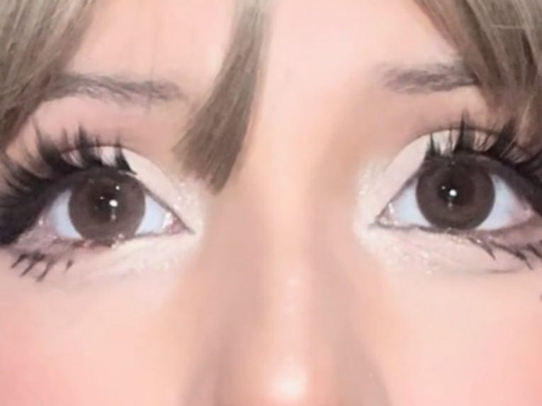 Customer photo review of Eyemoody Dark Brown | 6 Months, 2 pcs