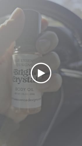 Customer video review of VERS101 Bright C Body Oil Roll On - Women