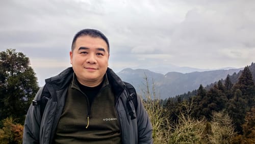 Customer photo review of Men's Expedition 1/4 Zip Top