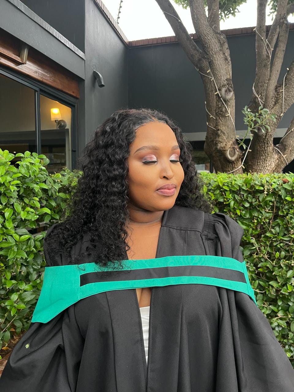 Customer photo review of Gorgeous 20-inch Malaysian Long Curly Wig with Lace Closure - Premium Human Hair