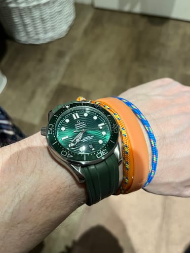 Customer photo review of Replica Top Clone Omega 2022 New Sea-master Diver 300m Silver Green