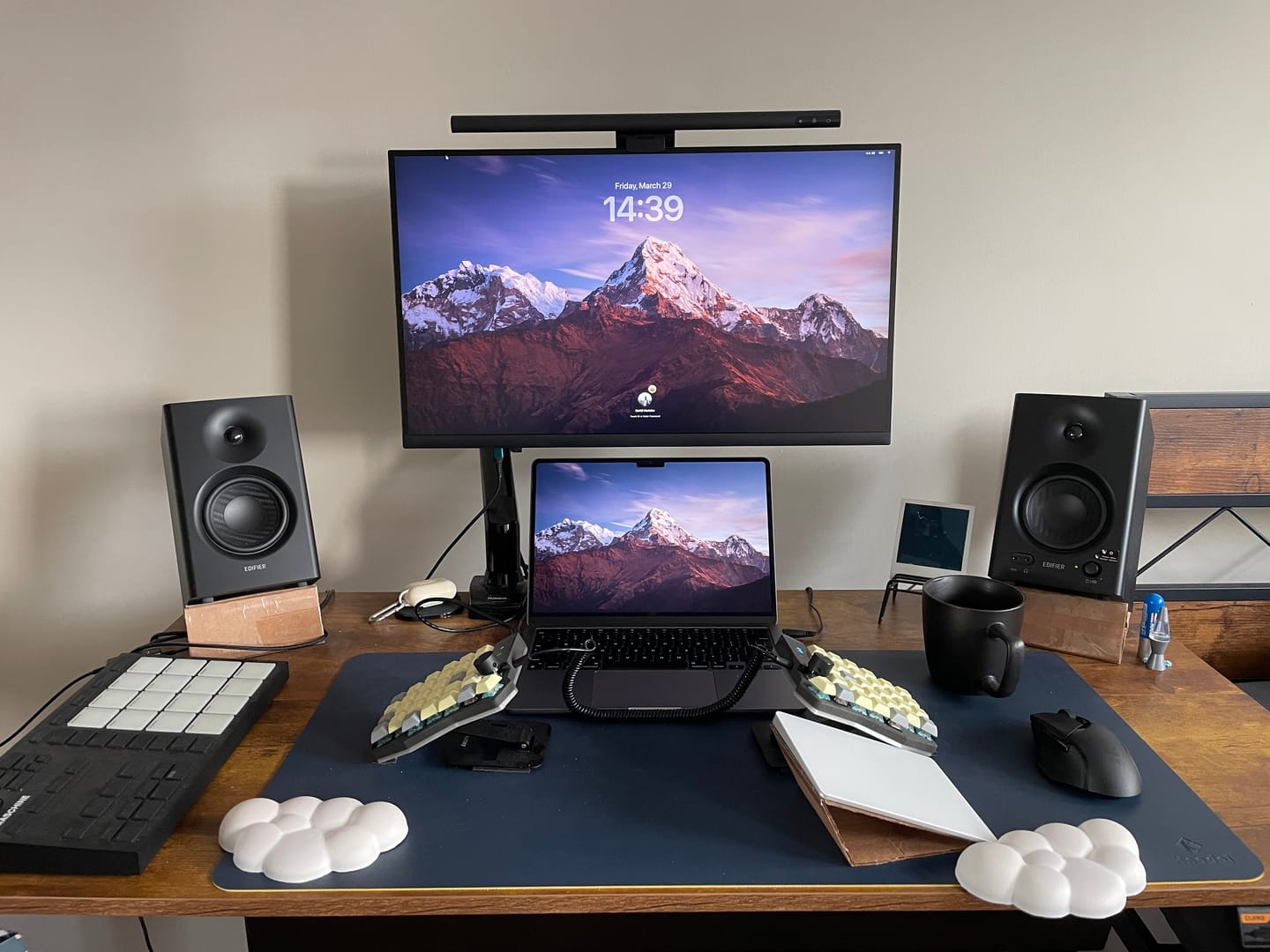 Customer photo review of MR4 Powered Studio Monitor