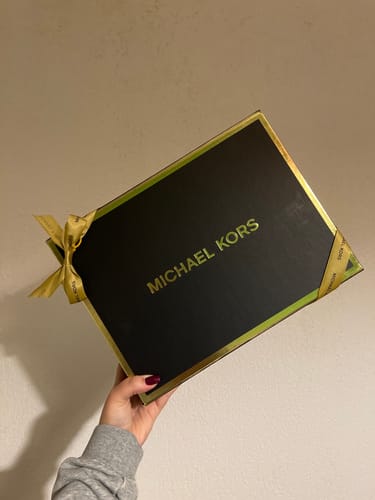 Customer photo review of Make your present extra special with gift wrapping
