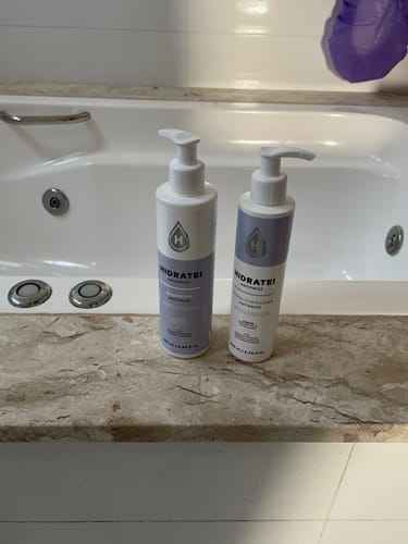 Customer photo review of Shampoo e Condicionador Antifrizz + Sérum Antifrizz