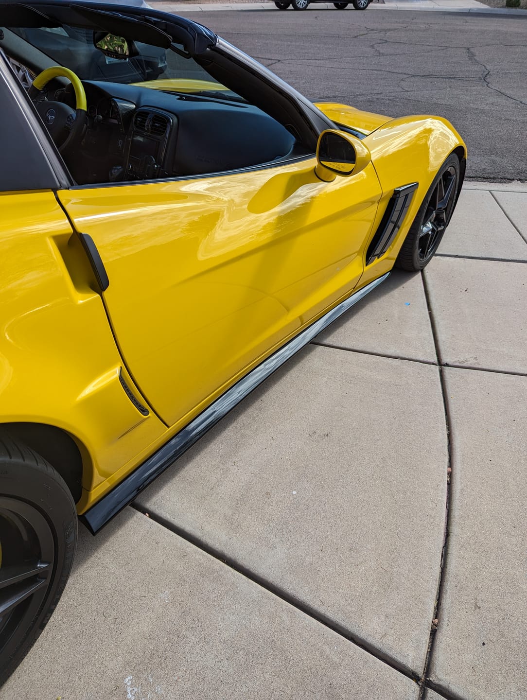Customer photo review of Corvette C6 Grand Sport / Z06 / ZR1 Side Skirts Rocker Panels