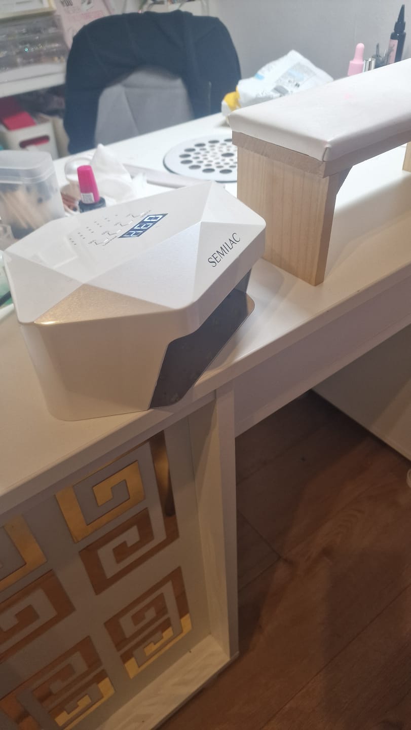Customer photo review of Semilac UV LED Lamp 54/36W Diamond Collection