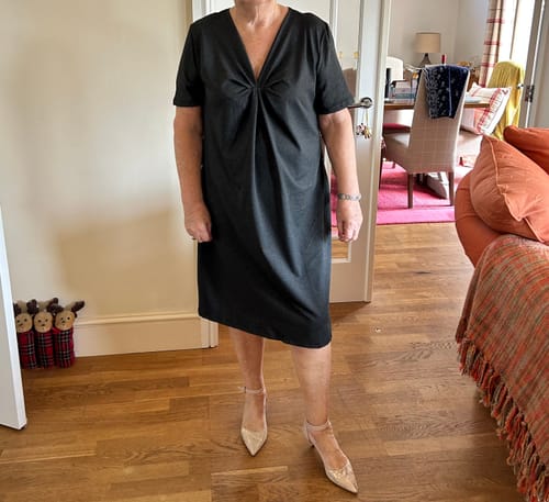 undefined review of V-neck twist short-sleeved dress image 1 out of 1