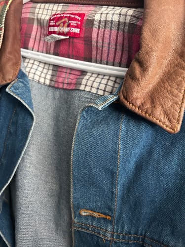 Customer photo review of Vintage Marlboro Jacket Mens Large Blue Denim Coat