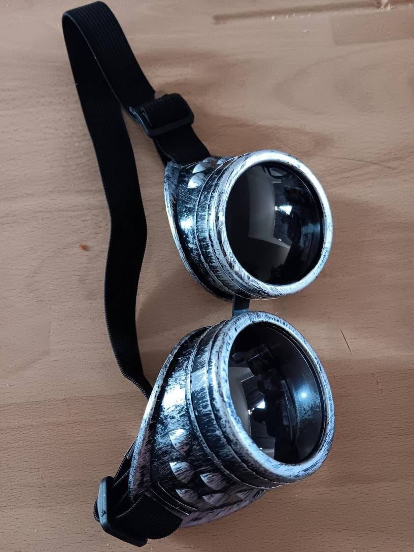 Customer photo review of Steampunk costume goggles