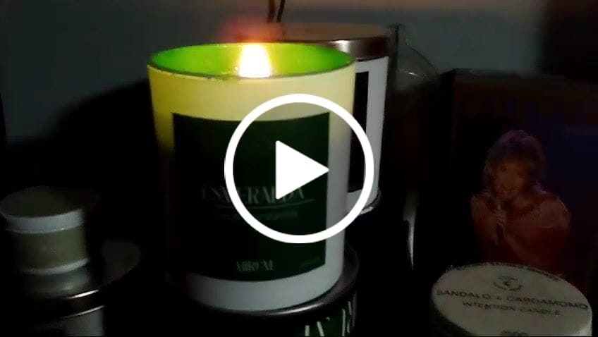 Customer video review of ESMERALDA