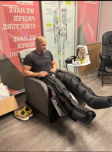 Customer photo review of 6 ZONES Recovery Compression Boots