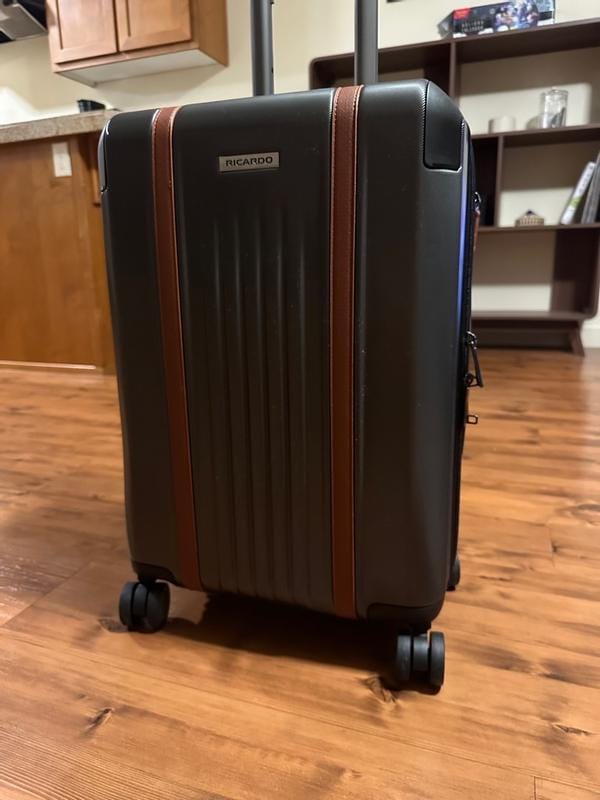 Customer photo review of Montecito 2.0 Hardside Carry-On Expandable Spinner