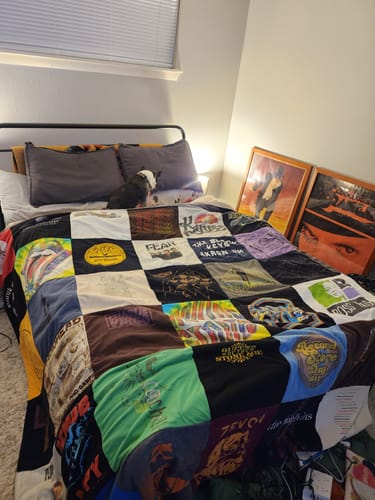 T-shirt quilt with music, collecting vinyl themes by JOHN from AR