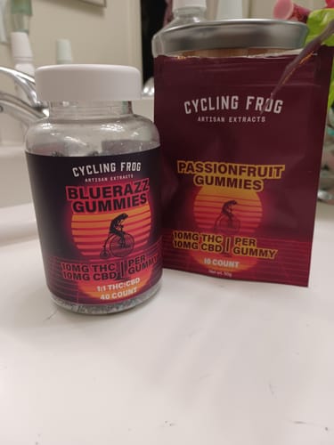 Customer photo review of Gummy Giveaway - Passionfruit Gummies, 10mg THC + 10mg CBD