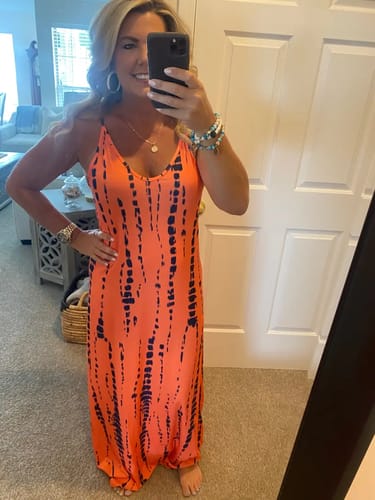 Customer photo review of Vorioal Orange Print Dress