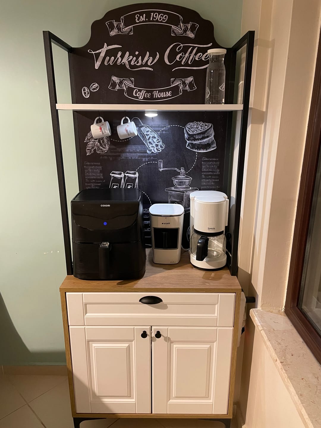 Customer photo review of Rani JE158 Işıklı Kahve Köşesi Membran Kapaklı Çekmeceli Çok Amaçlı Mutfak Dolabı Sepet Ceviz - Beyaz