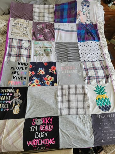 T-shirt quilt with pets, weekends themes by Rachel from TN