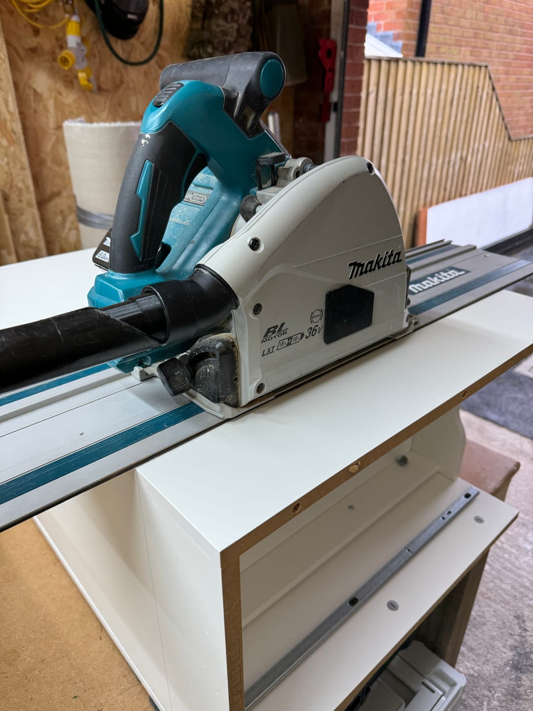 Customer photo review of Makita Plunge Saw Blade Hole Dust Cap Cover Blank Module DSP600ZJ 36v LXT