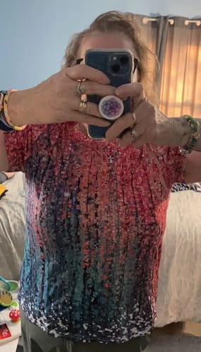 Customer photo review of Vorioal Full Print Color Block T-shirt