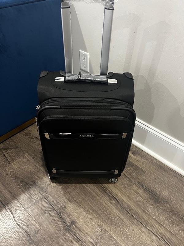 Customer photo review of Rodeo Drive 2.0 Softside Carry-On Expandable Spinner