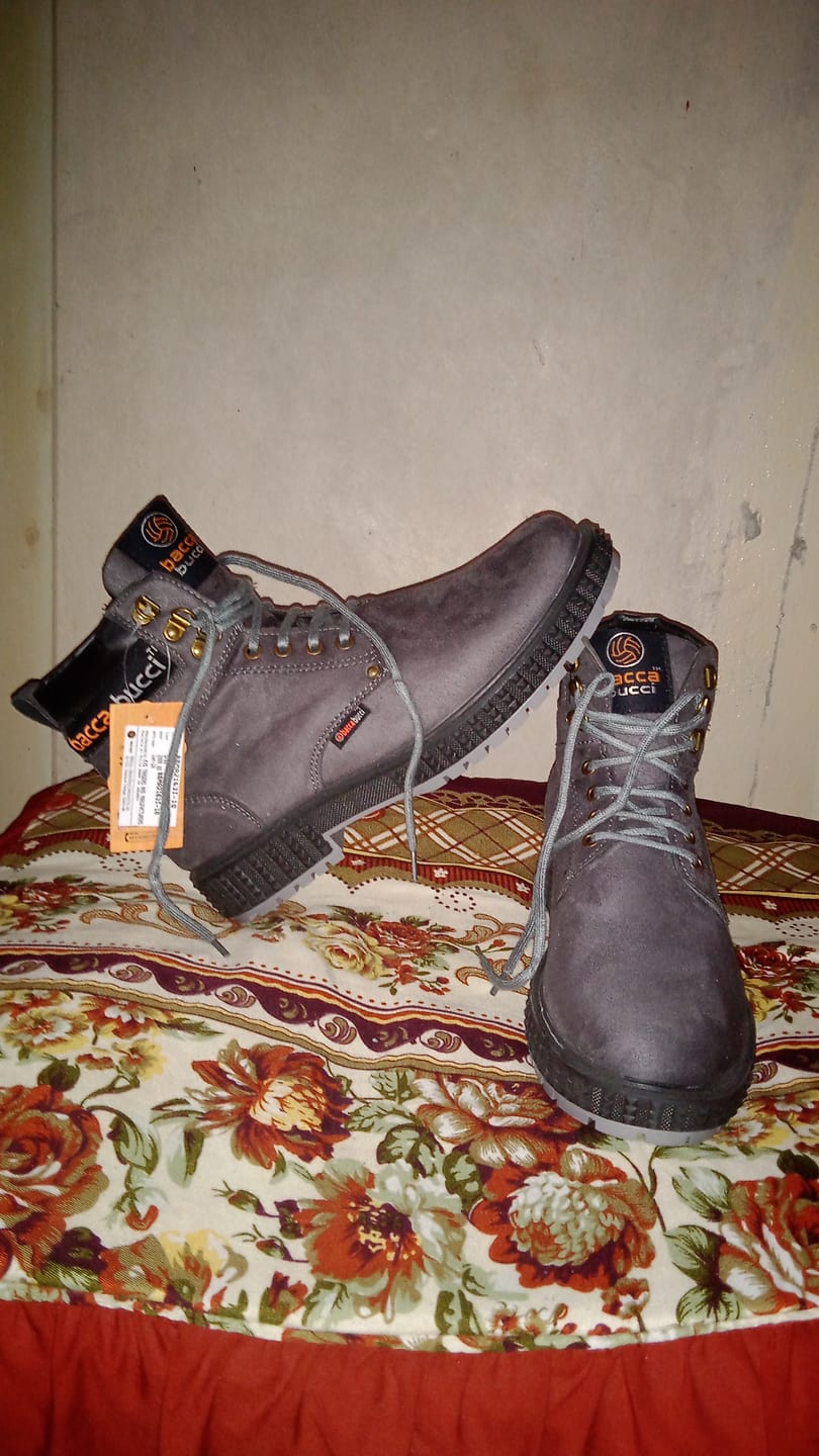 Customer photo review of Bacca Bucci Scott