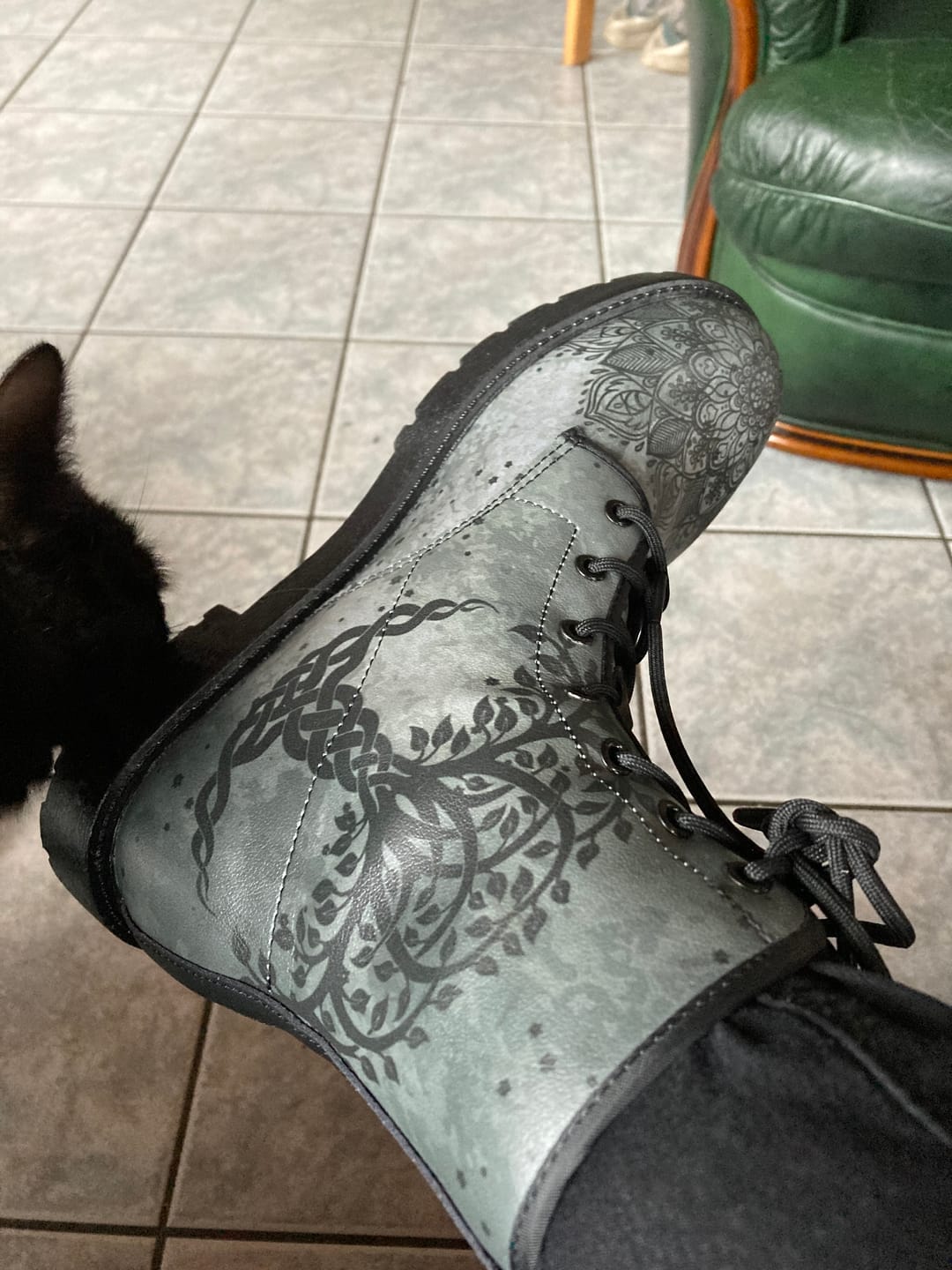 Customer photo review of Boots Yumkaax