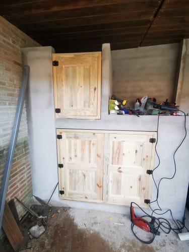 Customer photo review of Bisagra de libro rústica acabado negro de 55x70mm para contraventanas