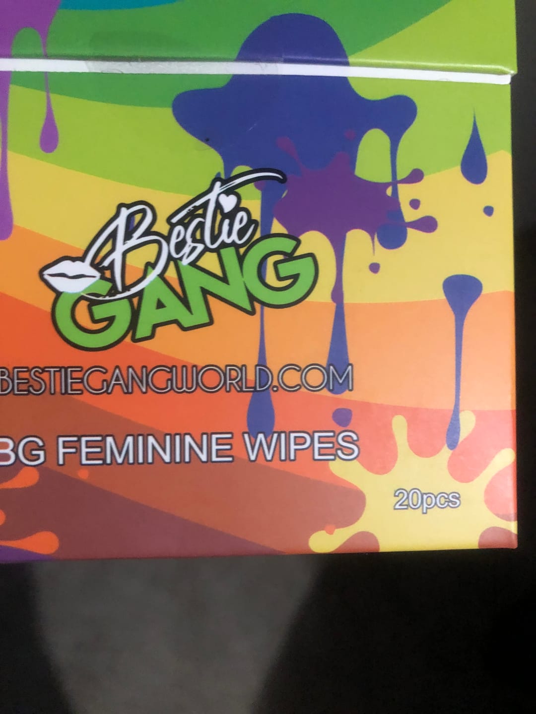 Customer photo review of 20 Bg Feminine Wipes “24 & More scent”