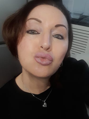 Customer photo review of Sieri Acido Ialuronico + Vitamina C + Bava di Lumaca - 3 al Prezzo di 1 (30ml per Siero)