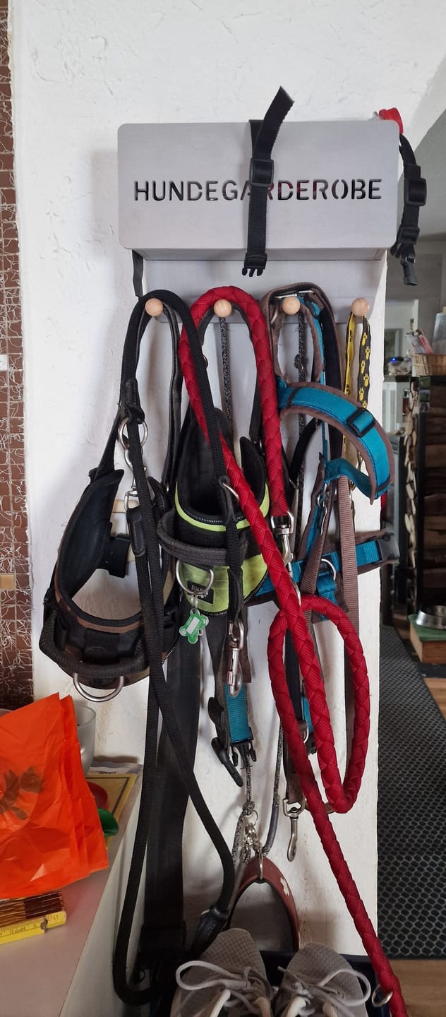 Customer photo review of PERSONALISIERUNG: Hundegarderobe Classic