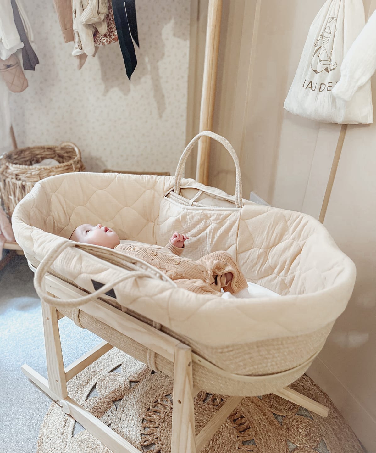 Customer photo review of Moses Basket and Rocking Stand Set
