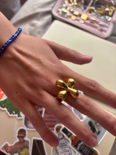 Customer photo review of XL Flower Ring