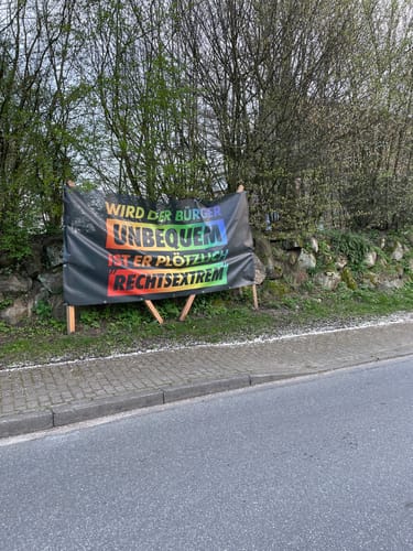 Customer photo review of GROSSE STICKER / AUFKLEBER (10 STK.) • FRIEDEN, FREIHEIT, DEMOKRATIE