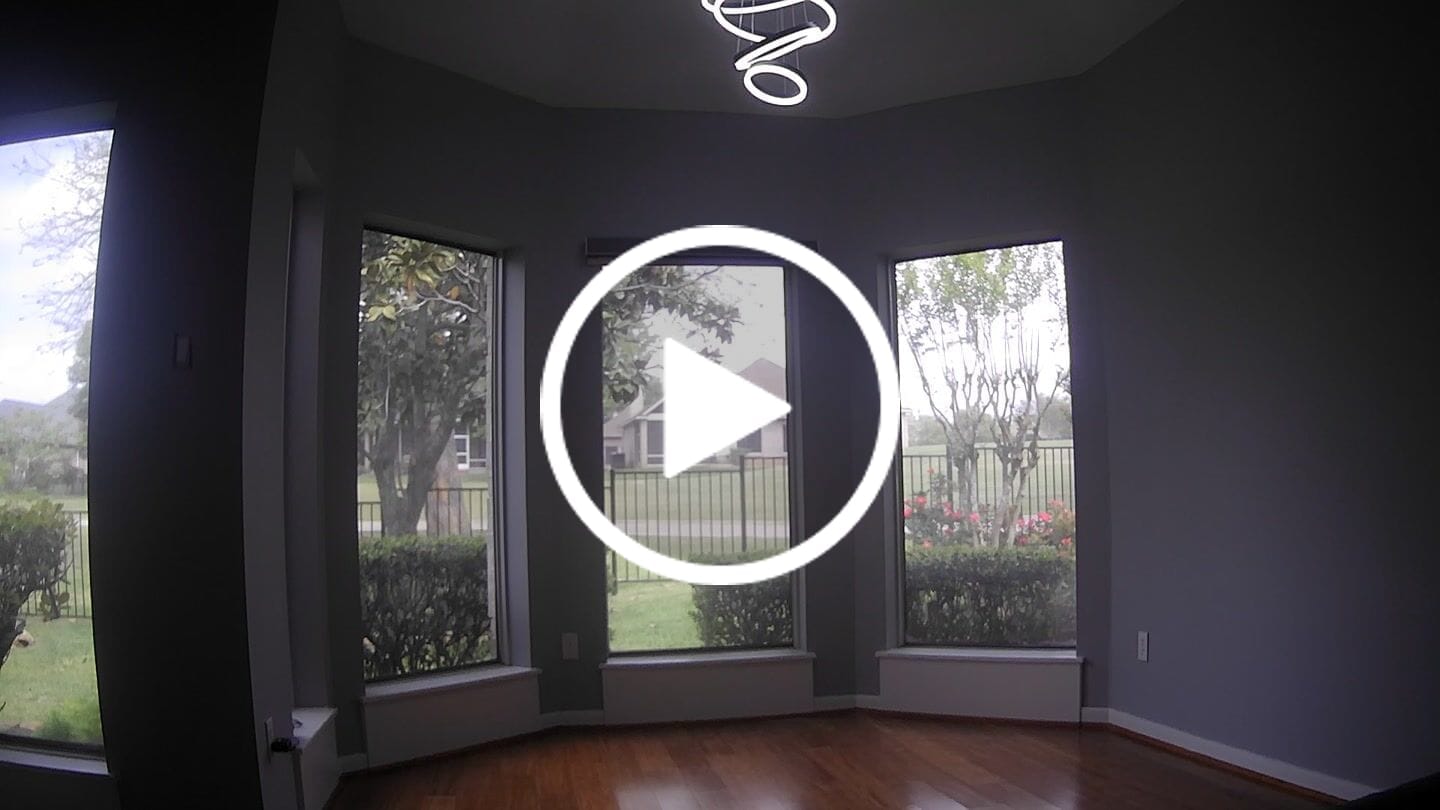 Customer video review of SmartWings Motorized Roller Shades 100% Blackout Dual-Sided Bouvardia