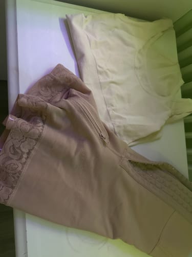 Customer photo review of Valentina 2.0 -  Hoch taillierter Body Shaper zum Abnehmen mit 3 Reihen Haken und Stäbchen