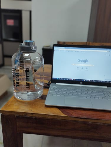 Customer photo review of Driptrip 2.5 Liter Gallon Bottle For Gym