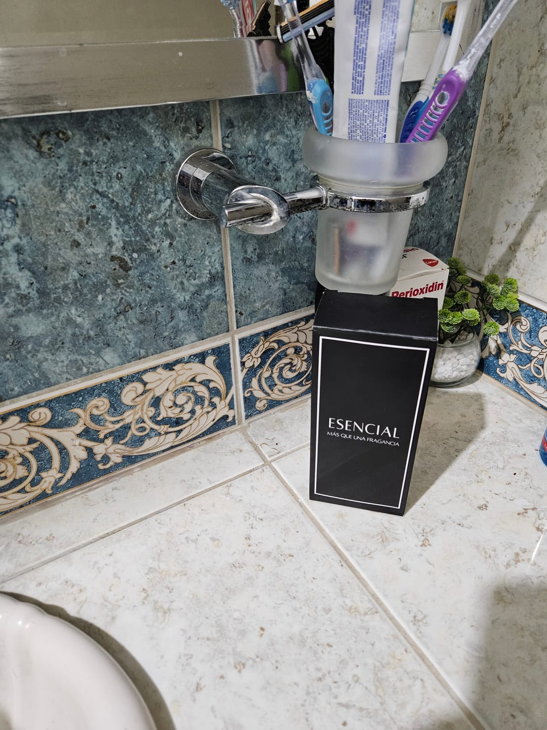 Customer photo review of H190 Inspirado en: Bad Boy - Carolina Herrera