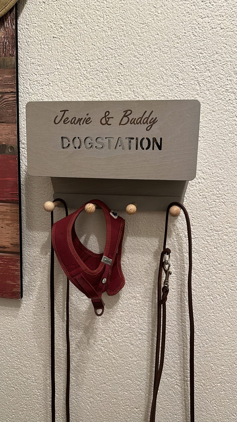 Customer photo review of PERSONALISIERUNG: Hundegarderobe Classic