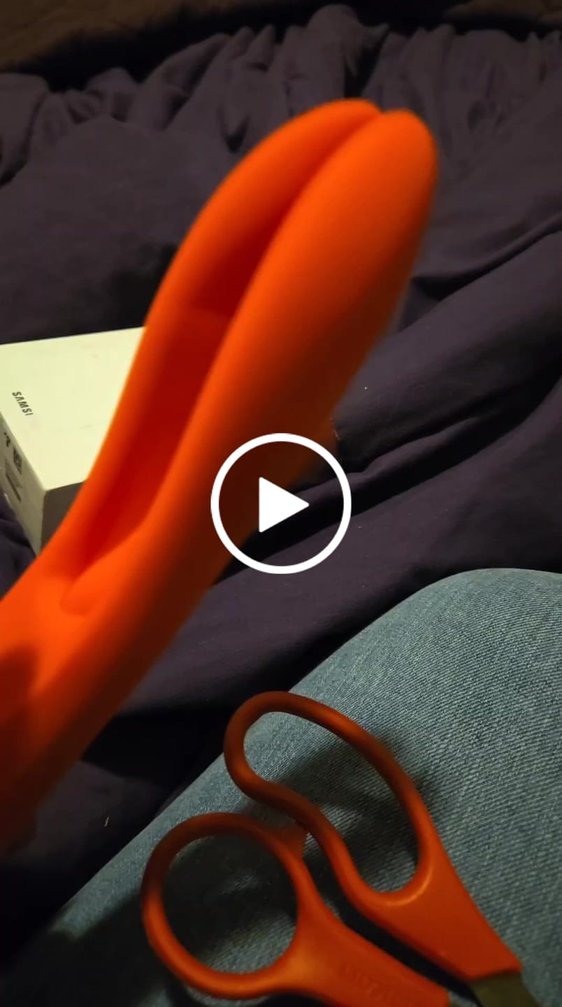 Customer video review of TERRI App-Controlled Kinky Finger Tapping Rabbit Vibrator