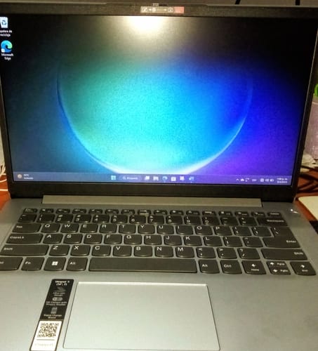 Customer photo review of Laptop Lenovo IdeaPad 14IGL7 14" HD con procesaror Intel Celeron N4020 Memoria Ram 4GB Disco 128GB Windows 11 S Color Gris