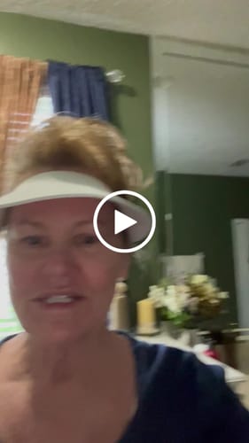 Customer video review of JuvaBun Messy Bun 2.0 - Luxe Volume for Thinning Hair