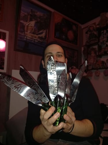 Customer photo review of "Wasabi" 16-Piece Japanese Knife Block Set