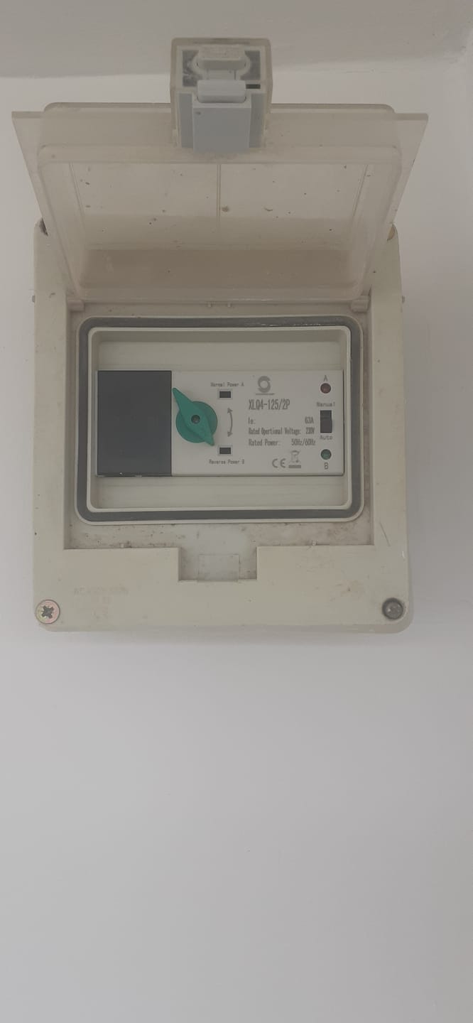Customer photo review of Comutator de transfer automat monofazat pentru panouri fotovoltaice 230V 63A ATS