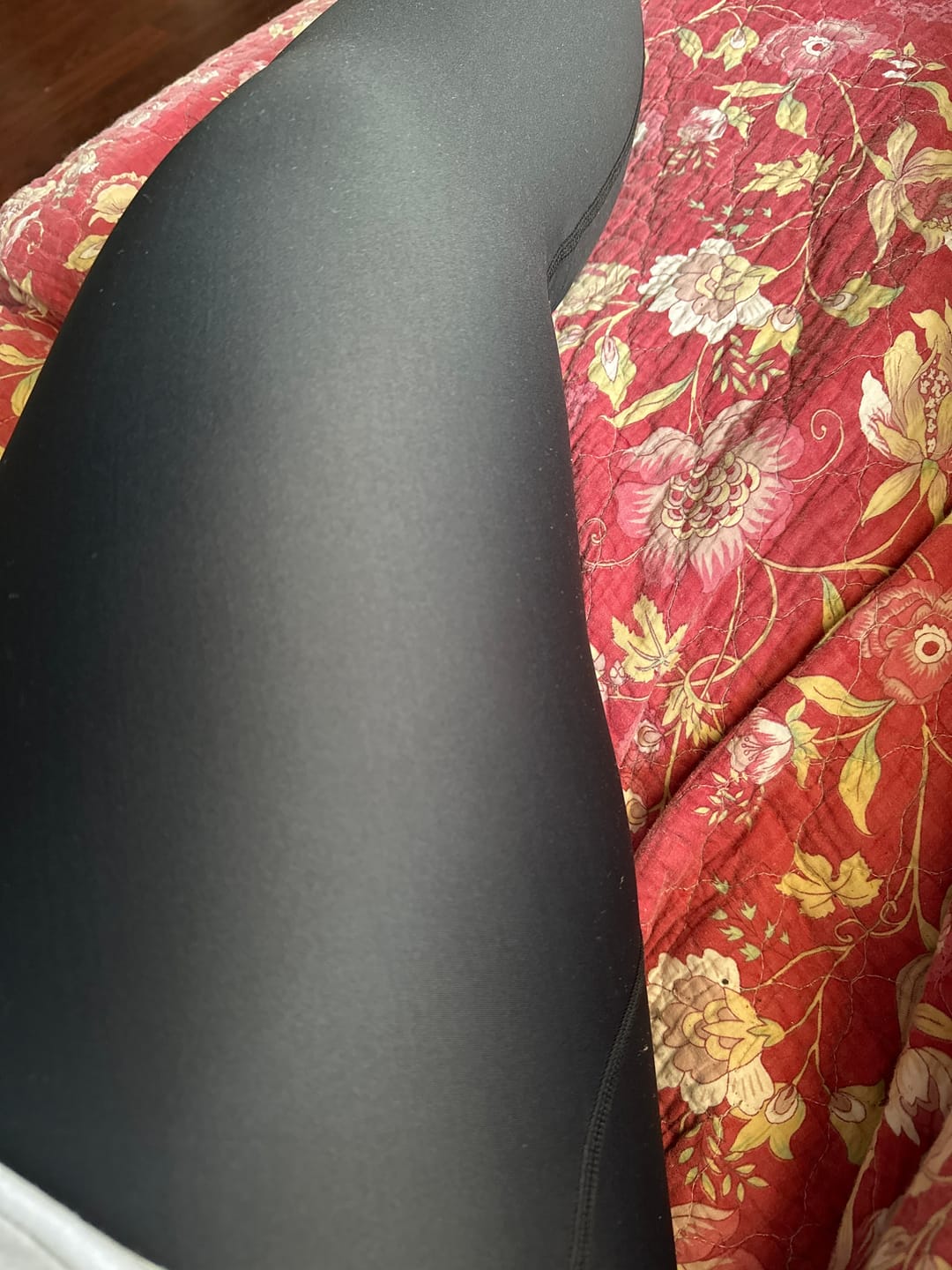 Customer photo review of Up-Tight Leggings