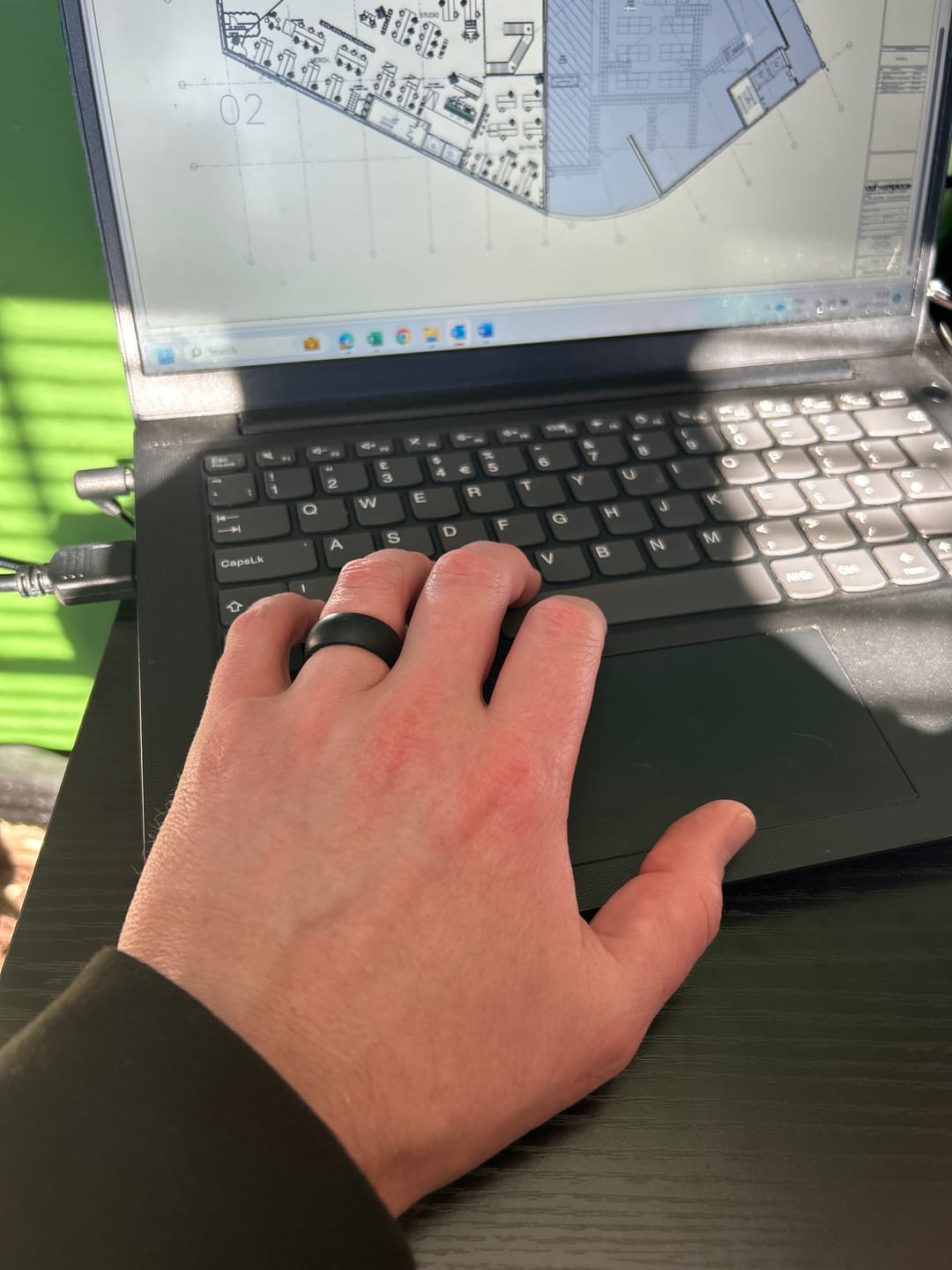 Customer photo review of botthms Black Active Silicone Ring