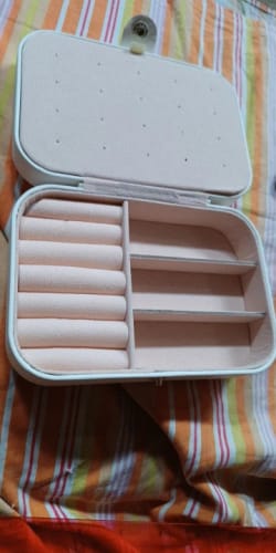 Customer photo review of ארגונית התכשיטים של BAGLY