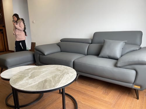 Customer photo review of PERRY - Sofa văng da 2 chỗ tựa gật gù