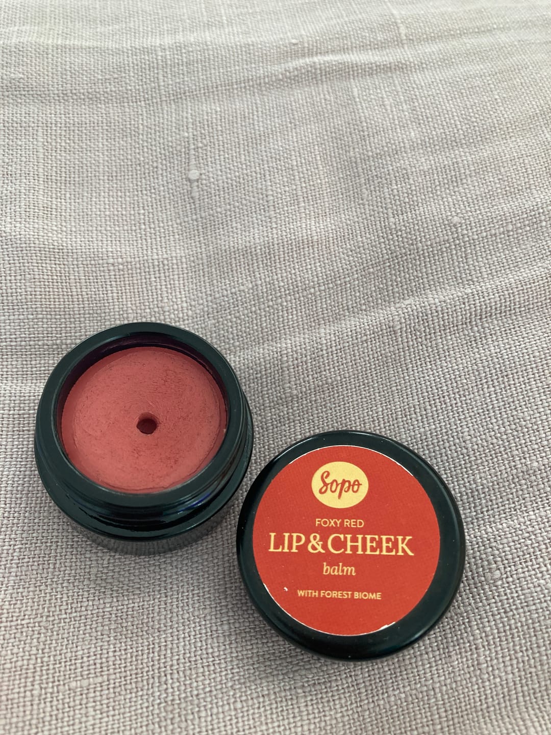 Customer photo review of Huuli- ja Poskipuna Metsäbiomilla