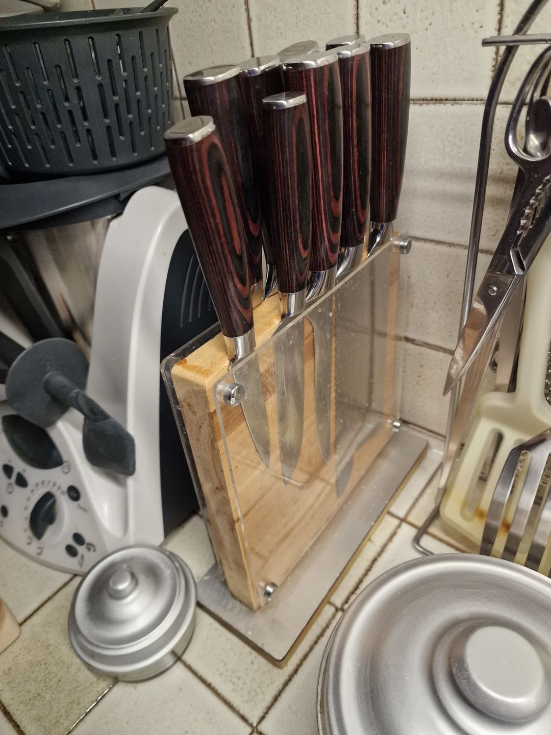 Customer photo review of Imperial 16-Piece Japanese Knife Block Set — High-Carbon Steel with Smooth Pakkawood Handles